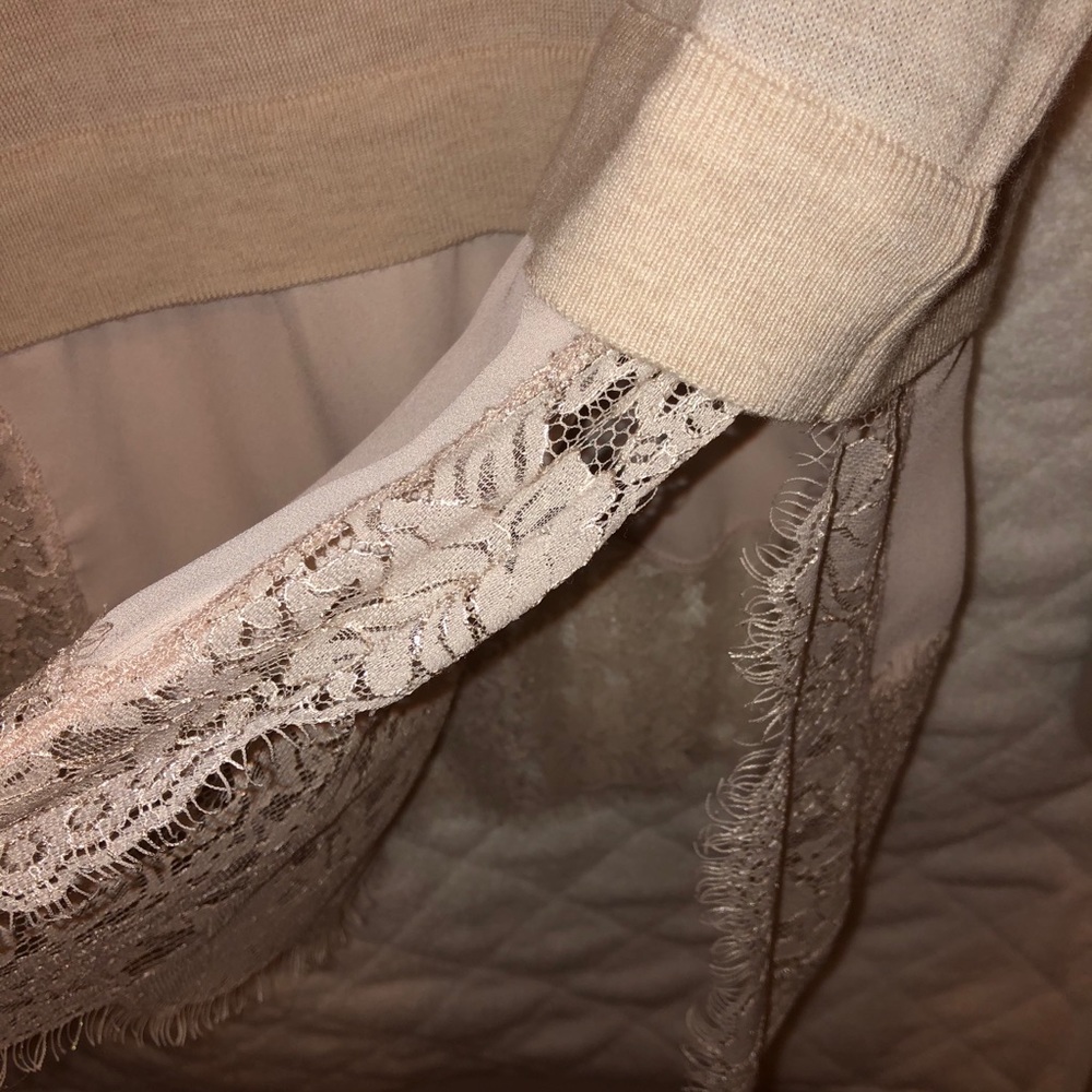 Club Monaco women’s sweater Size Small